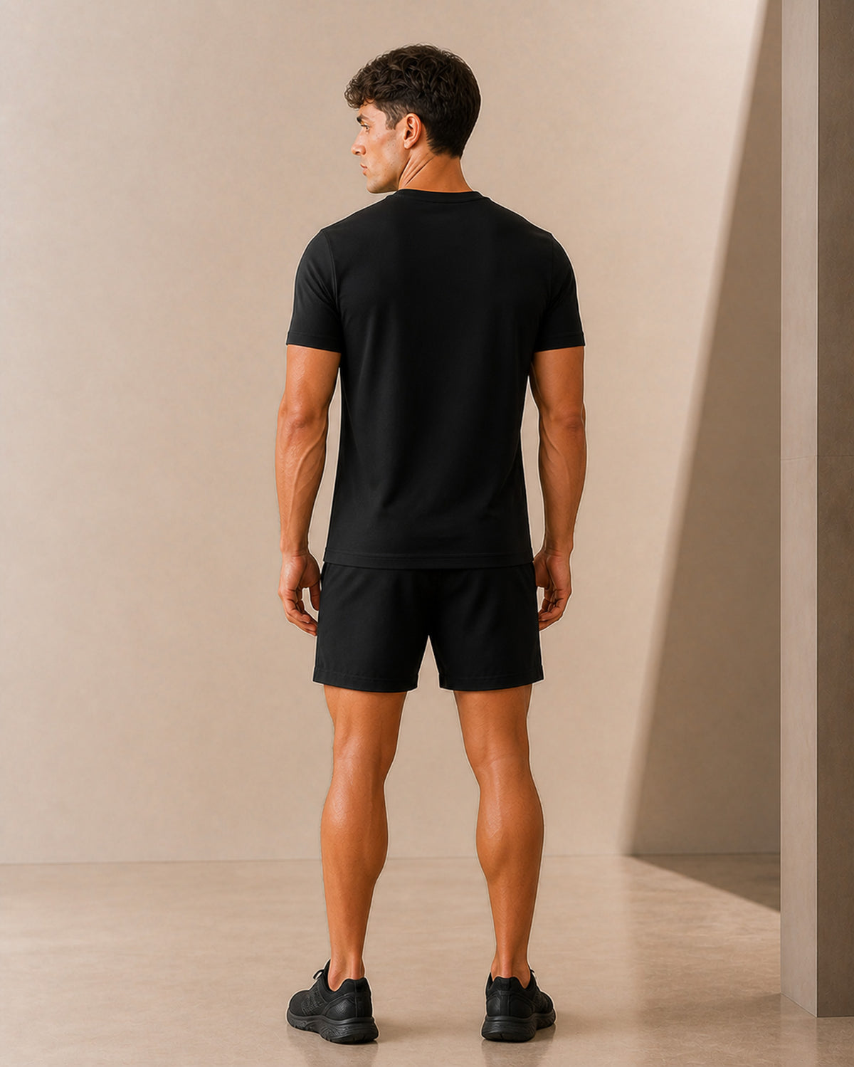 ESSENTIAL TEE — ONYX